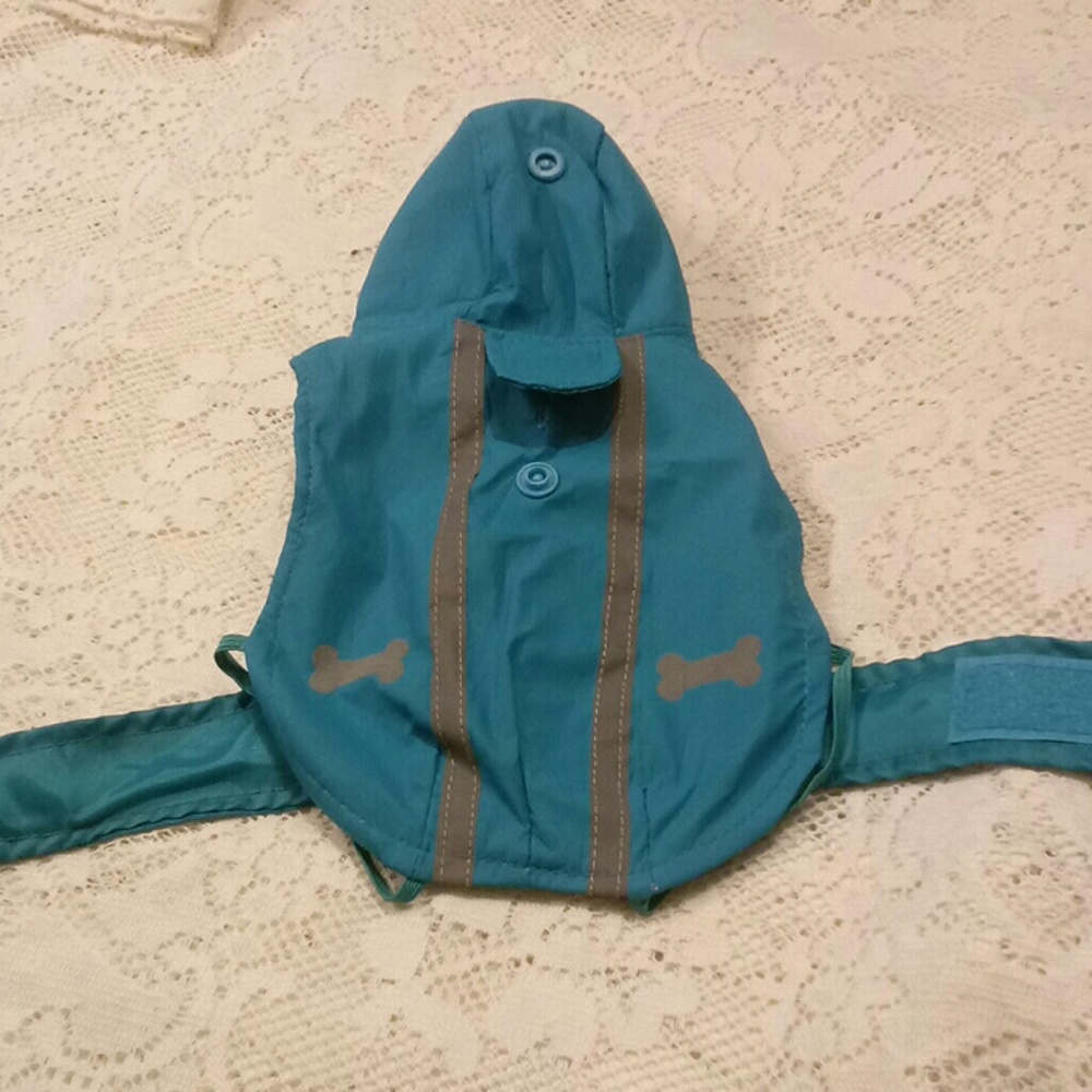 Unused pet raincoat size xs